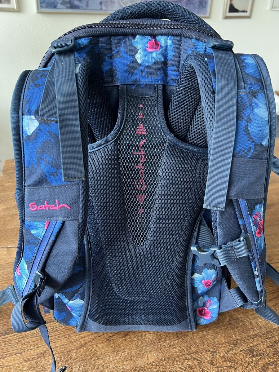 Borse & Zaini: Backpack floral print navy blue good condition – Usato da Zug venduto da poi_dgf5 1