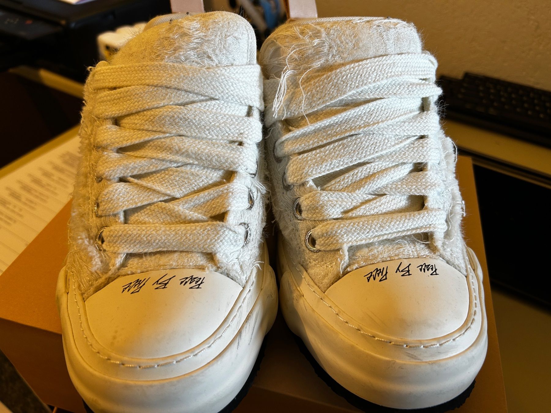 Herrenschuhe: Neue Sneaker "Fear by First" Gr. 39, Top Zustand! – Gebraucht aus Jens von knorrli08