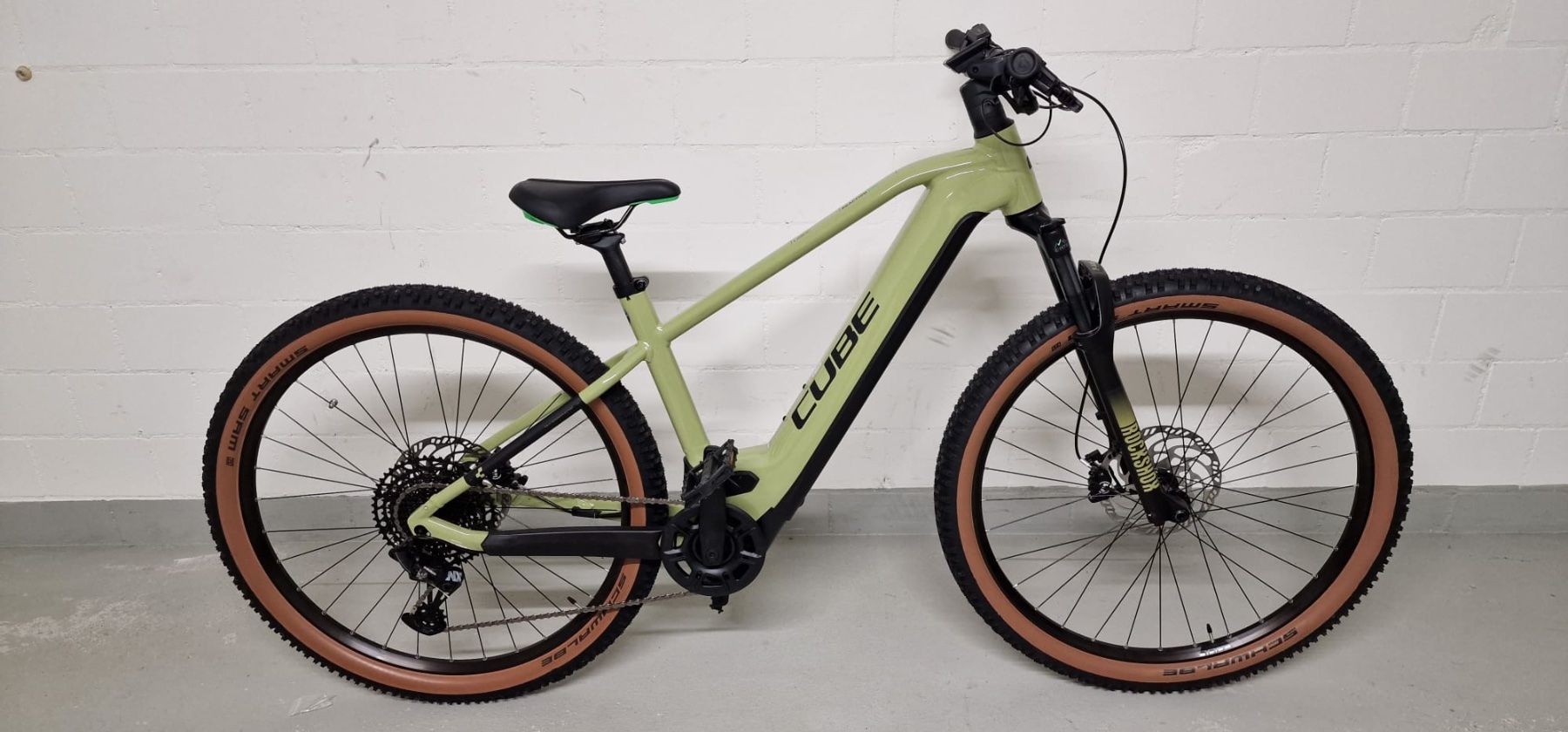 leichtes e-klapprad SAXXX Foldi Comfort (375Wh) Cube Reaction Hybrid PRO Category:Kinder Jugend Fahrräder_Rücklicht Basta Spark Farbe:2PC 80X100CM