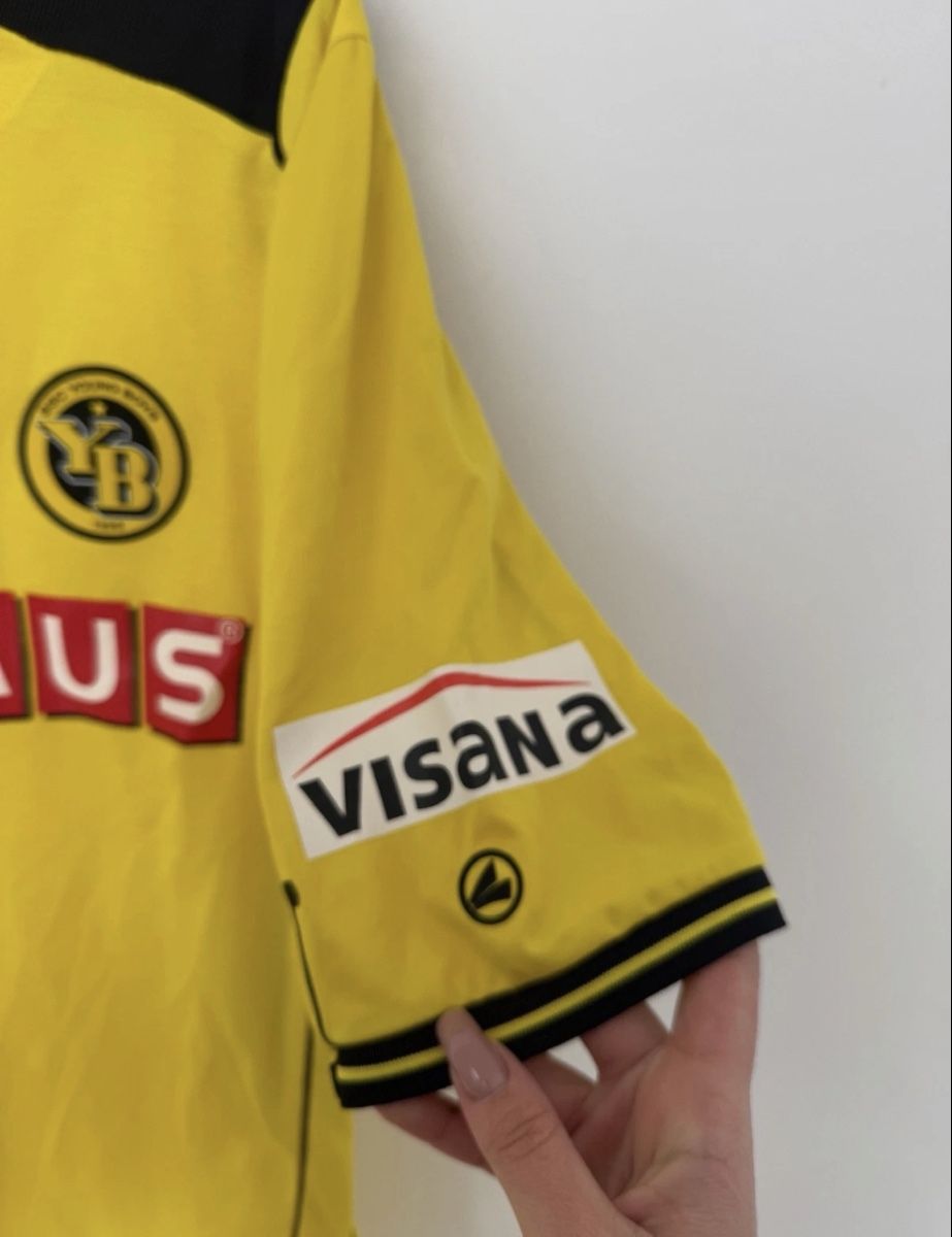 Young Boys Canottiere & Pantaloni: BSC Young Boys 2012/13 Trikot – Usato da Allschwil venduto da lor_6cgq 5