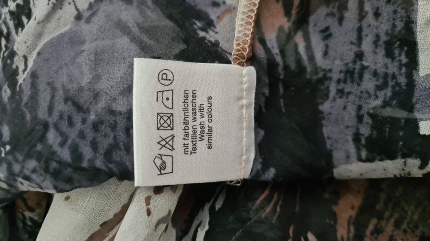 Navyboot Tuniche: NAVYBOOT - 100% Seide, Tunika Bluse, abstrakte Muster, Gr M – Usato da Jona venduto da hen_7fyc 5