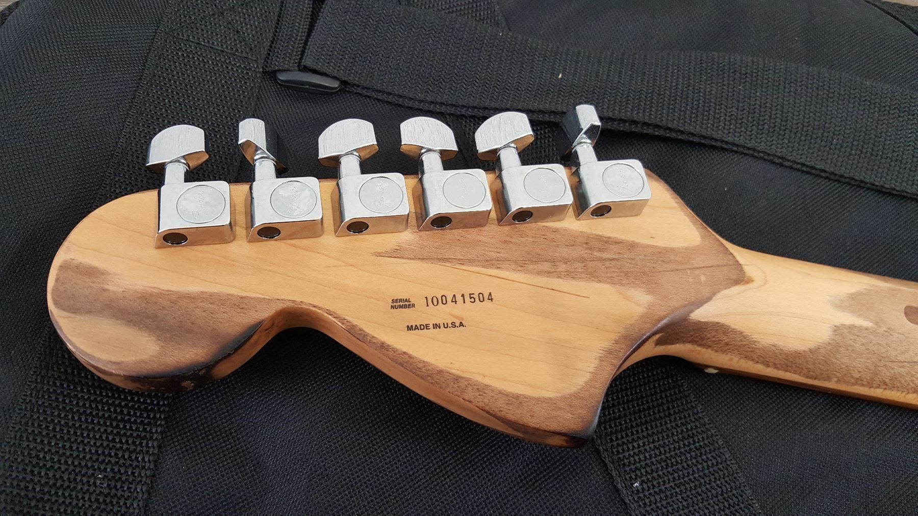 Fender Strumenti musicali: fender USA 2010 e-gitare Unikat frisch ab service – Usato da Glattbrugg venduto da Swissmusik 7