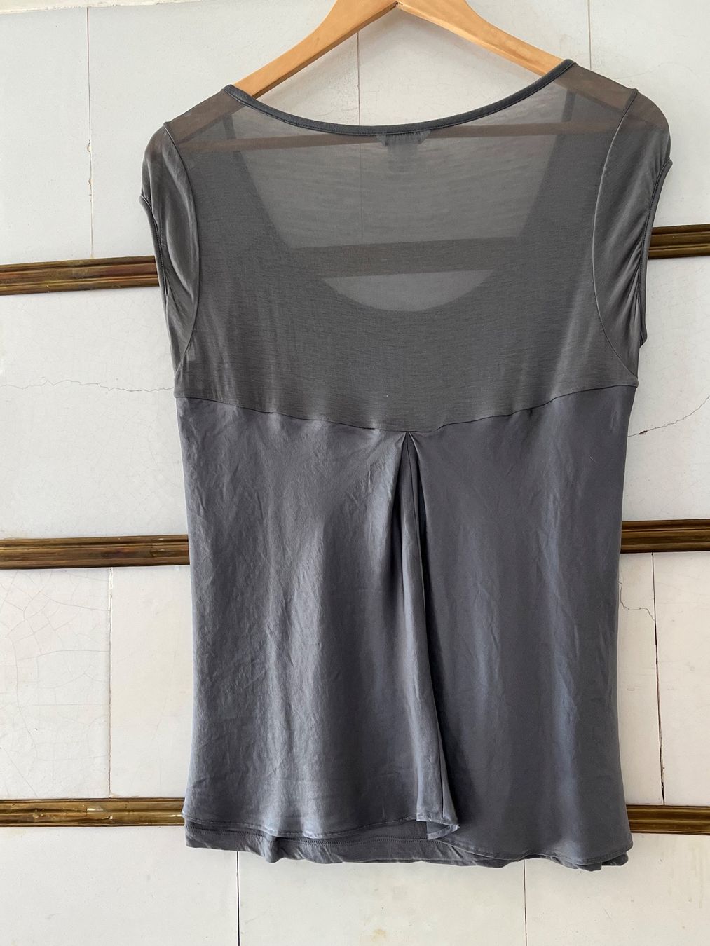 T-shirt: Club Monaco Seidenshirt Gr. M – Usato da Rodels venduto da flor323 1