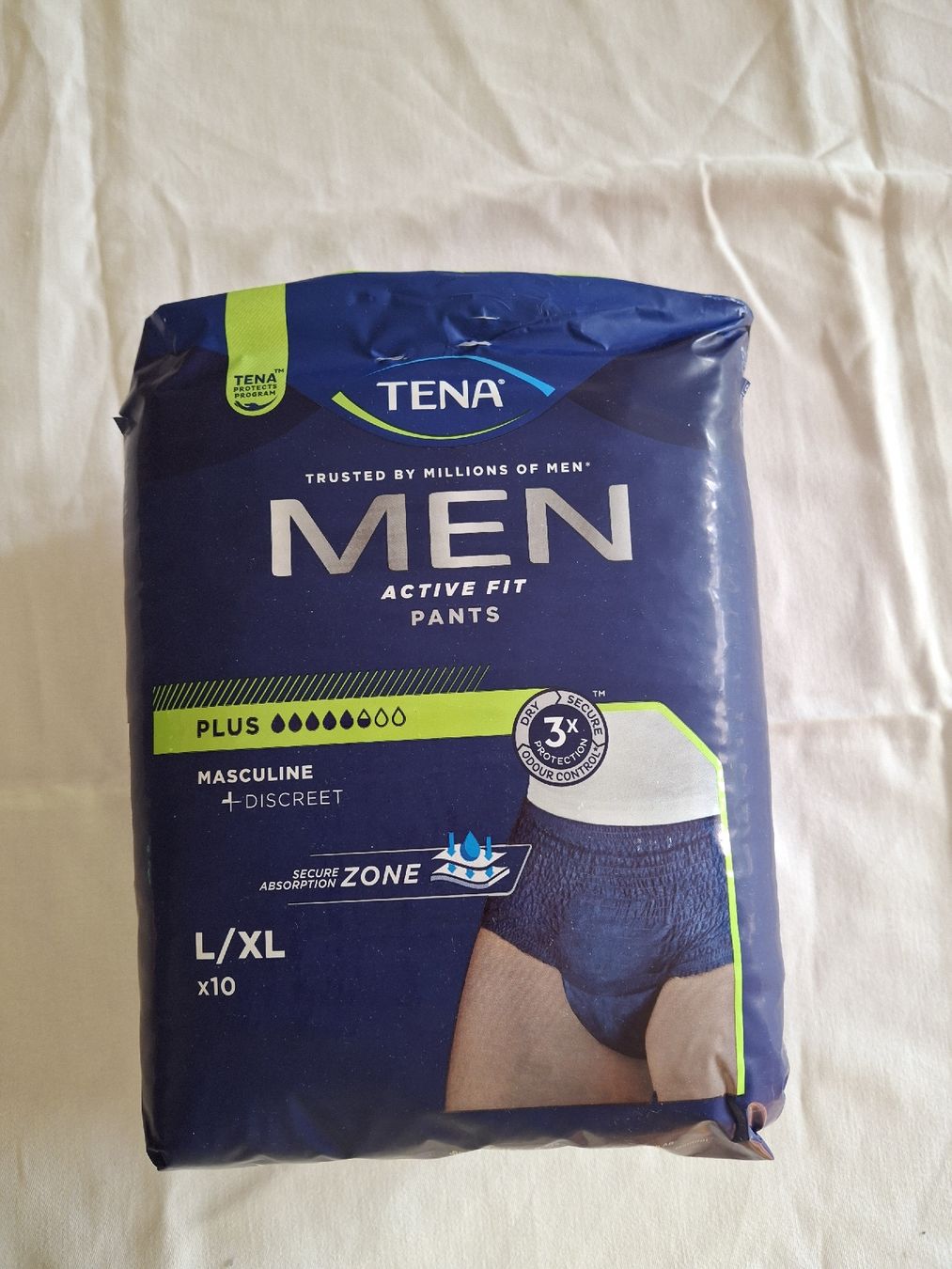 Bacs à couches & couches: tena men active pants – Neuf avec emballage d'origine à Môtier (Vully) par JohannGottfried