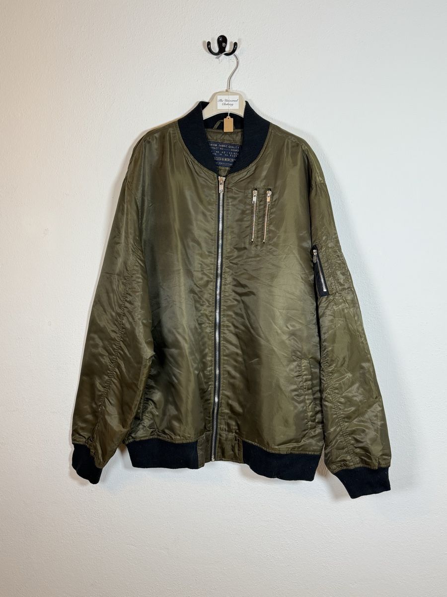 Jacken: Man bomber jacket 3XL – Gebraucht aus Lugano von TheUniversalClothing