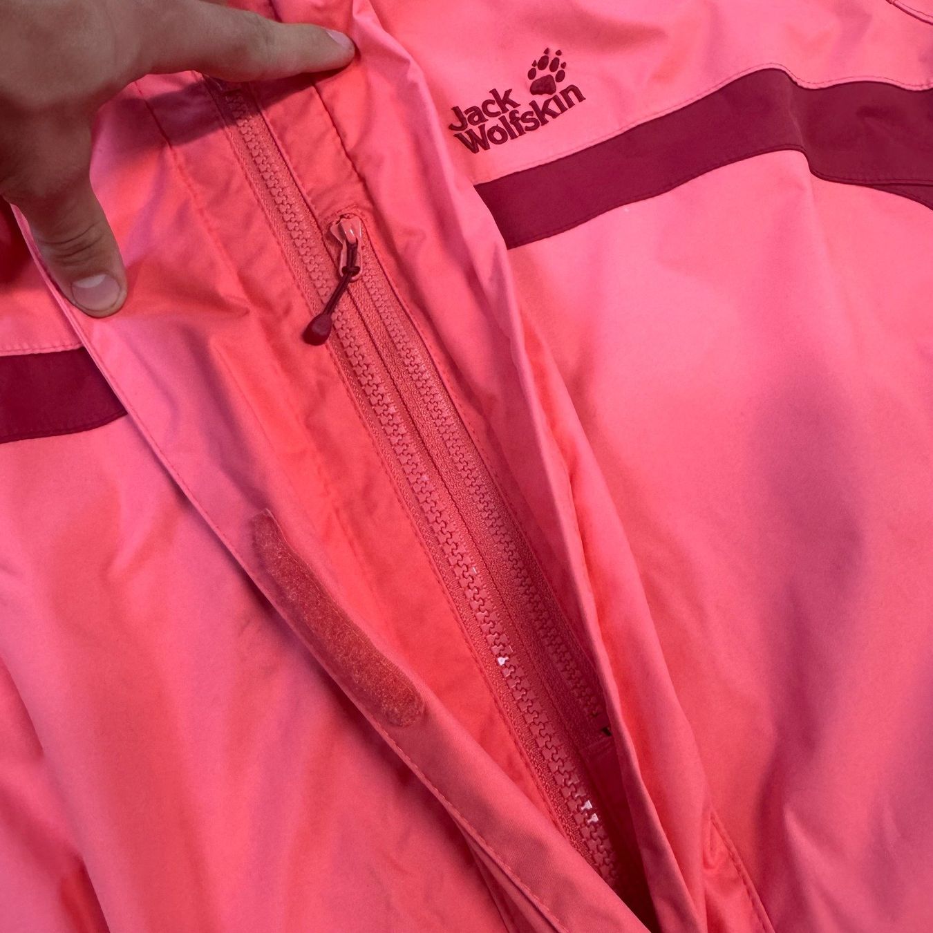 Jack Wolfskin Jacken: Jack Wolfskin pink rain-protective jacket regenjacke wind – Gebraucht aus St. Gallen von sourced_limited 2