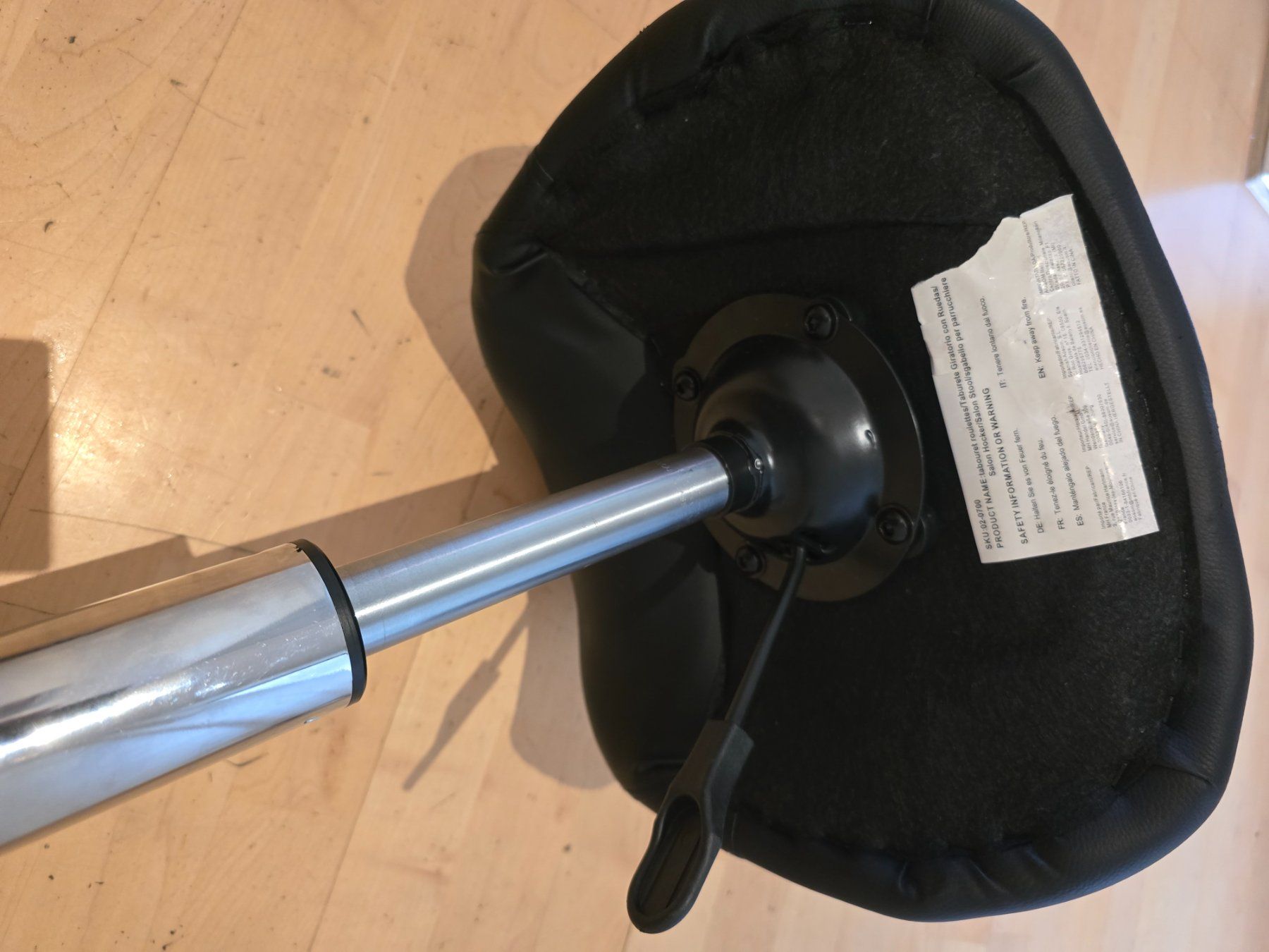 Tabourets: Tabouret de bureau ergonomique sur roulette – D'occasion à Biel/Bienne par Cytriceps 3