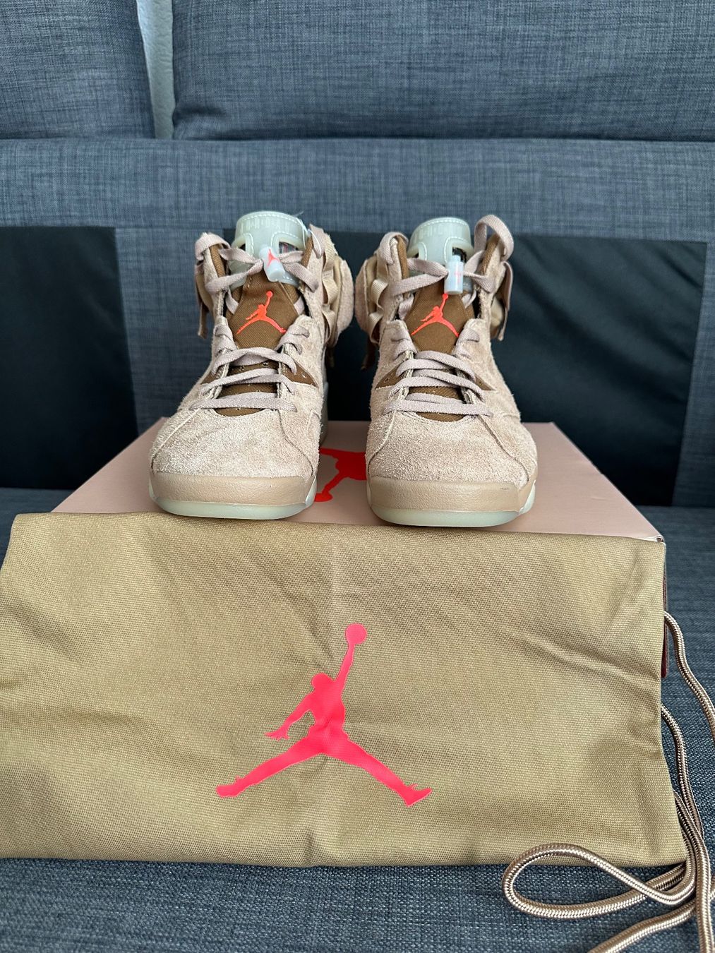 Jordan Scarpe da uomo: Jordan 6 Retro x Travis Scott – Nuovo e nell'imballaggio originale da Wallisellen venduto da ntroulis80 2
