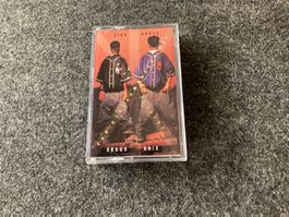 Kris Kross - Totally Krossed Out  (MC)