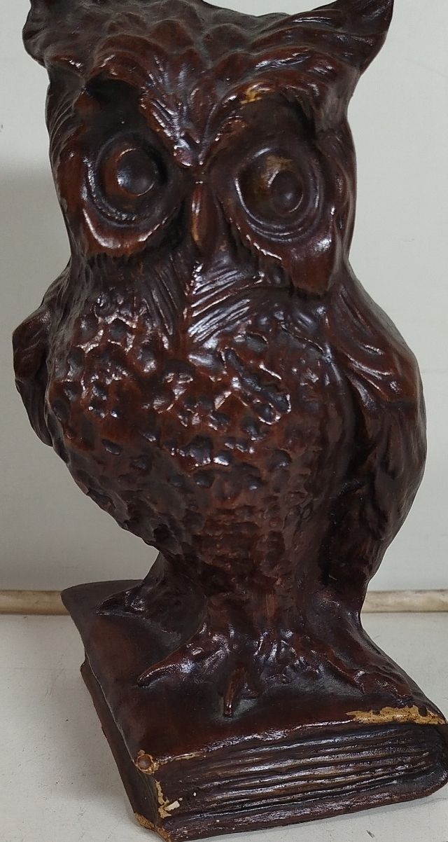 Statuette: Holz Eule, handgeschnitzt, Top Zustand.(em9) – Usato da Künten venduto da Schnaepplihuus