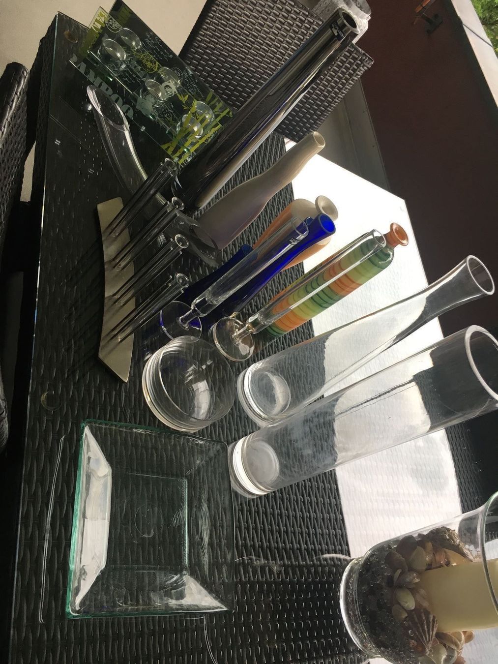 Vase & Récipients: 15 Verschiedene Vasen aus Glas & Kerzenständer – D'occasion à Fällanden par LetiRobi