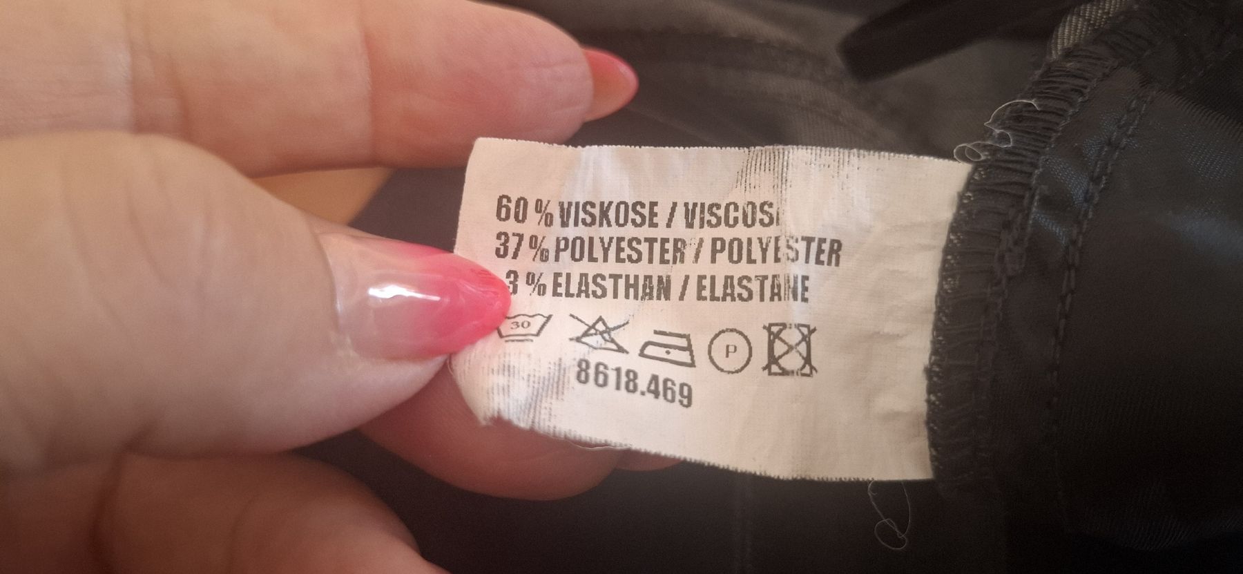 Completi & Tailleur: Bermuda Anzug Harmony Grau Grösse L 42  – Usato da Bedigliora venduto da Dolcezza0 5
