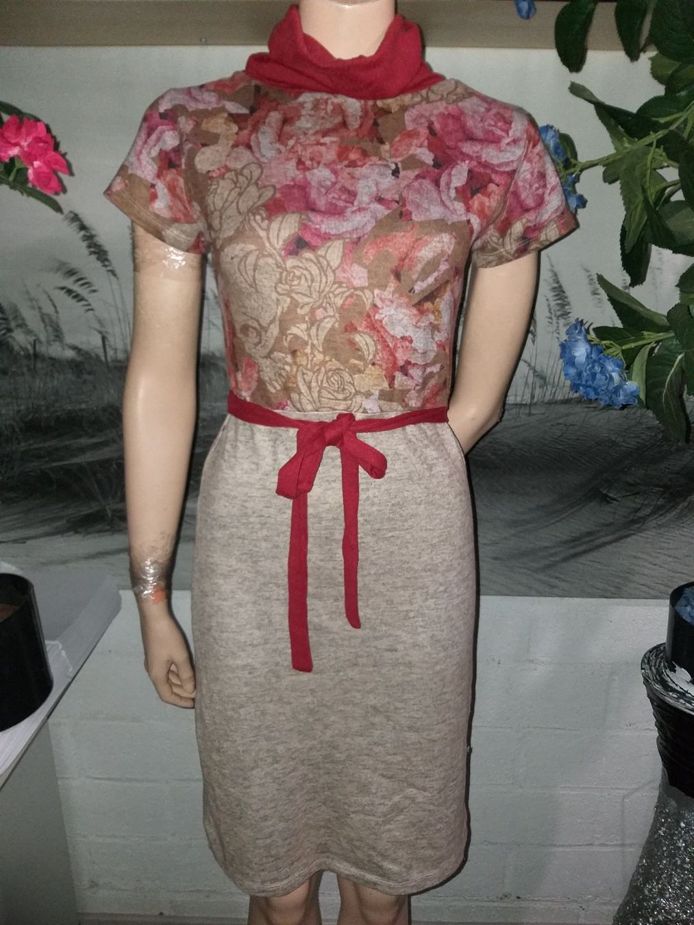Kleider: Robe/ Kleid SMASH      Taille/Grosse S – Gebraucht aus Cossonay-ville von Super-Price-Quality