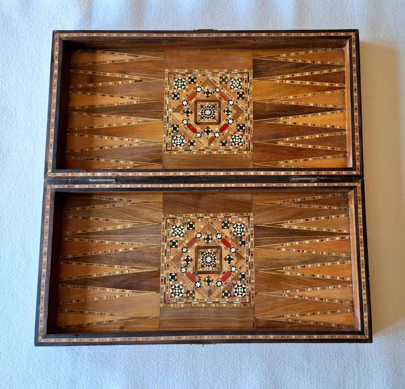 Jeux: VINTAGE BACKGAMMON / SCHACH KASSETTE, INTARSIEN – D'occasion à Grüningen par Kartensammler 3