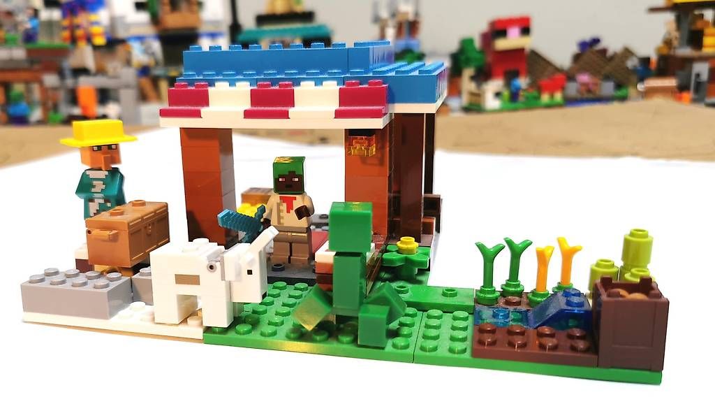Lego Baukästen: Lego Minecraft 21184 – Gebraucht aus Golino von emi_6l62
