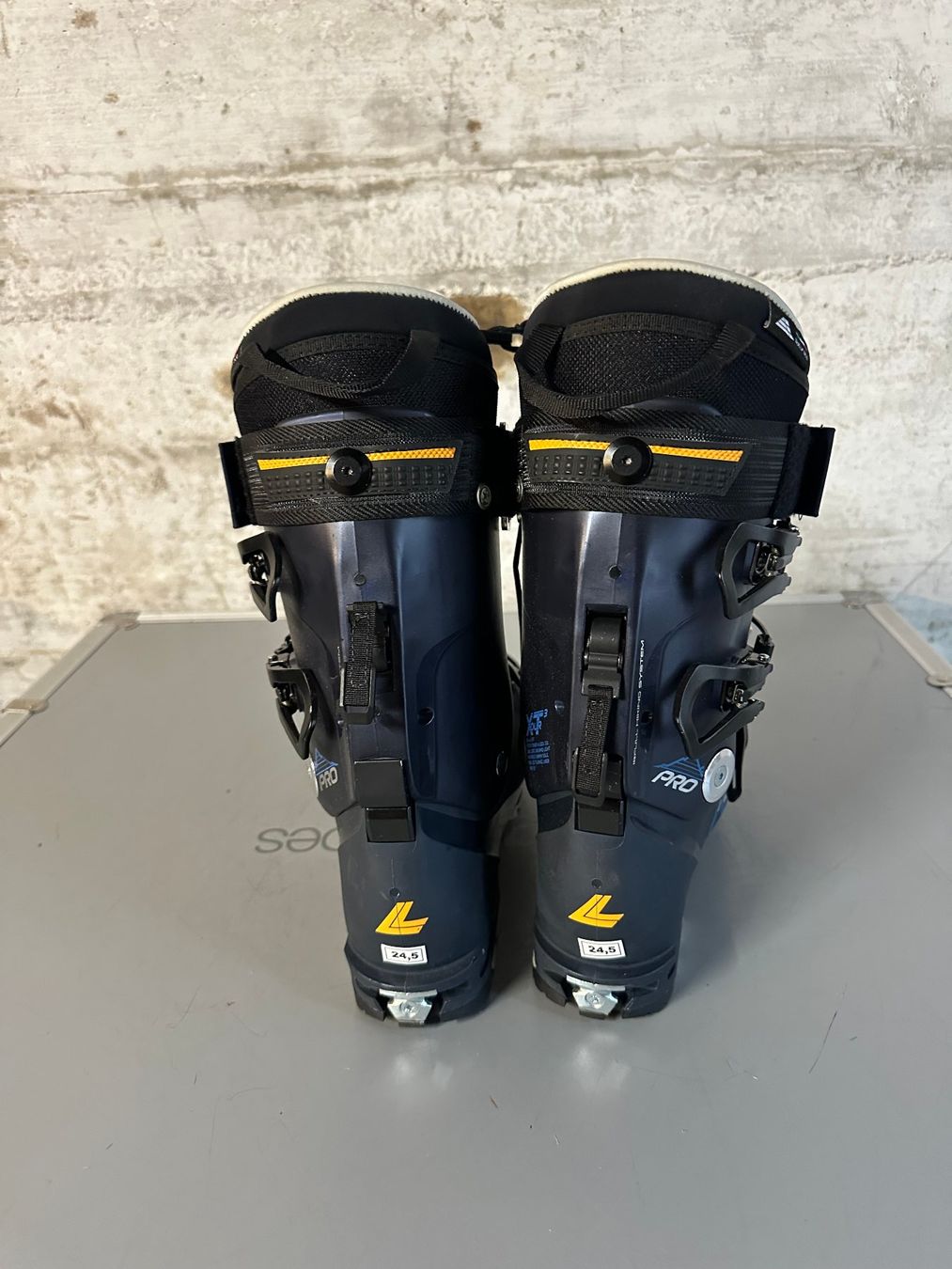 Lange Scarpe da uomo: Lange Tourenskischuhe 24.5 / 38 – Usato da Emmenbrücke venduto da karkarkar 3