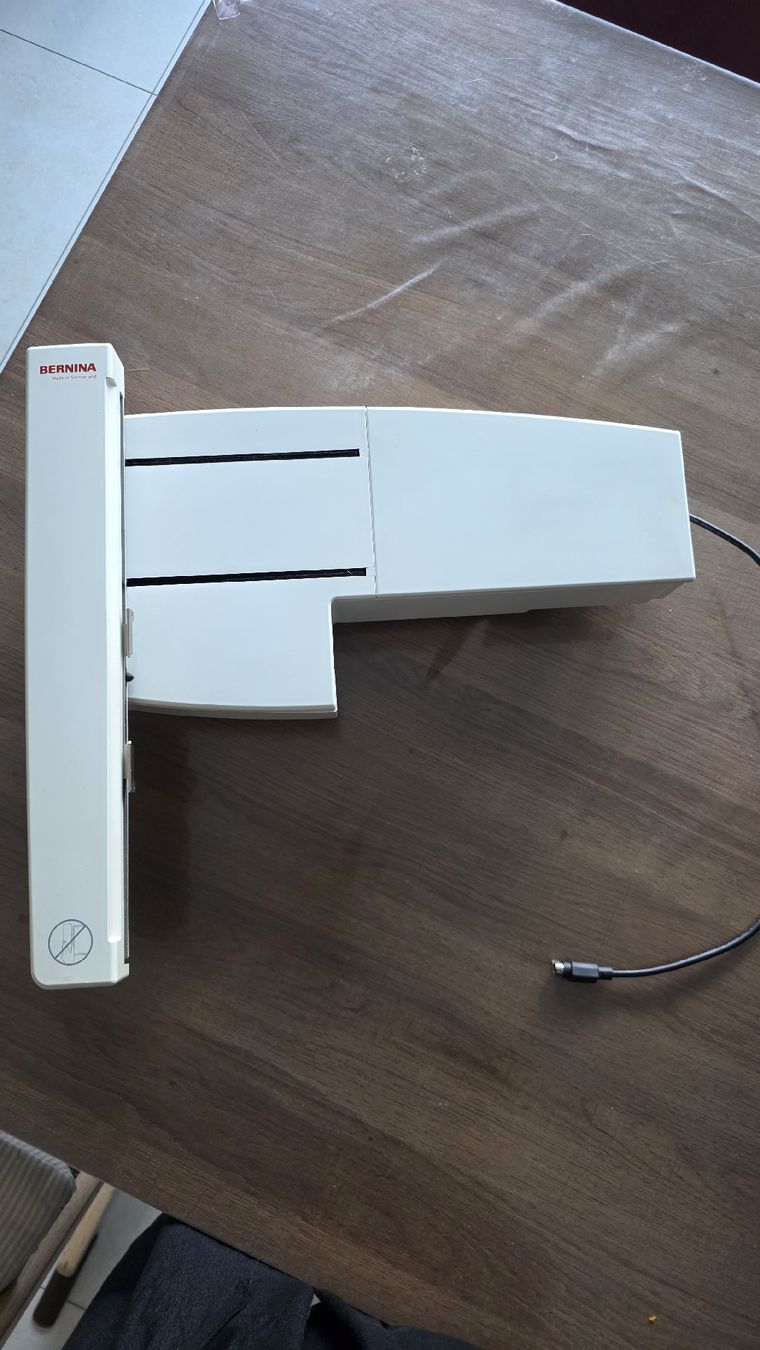 Bernina Macchine da cucire: Module de broderie Bernina S – Usato da Dorénaz venduto da kat_fb79
