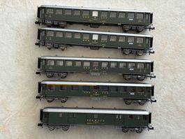 5x Fleischmann 813909 Personenwagen + Gepackwagen SBB/CFF