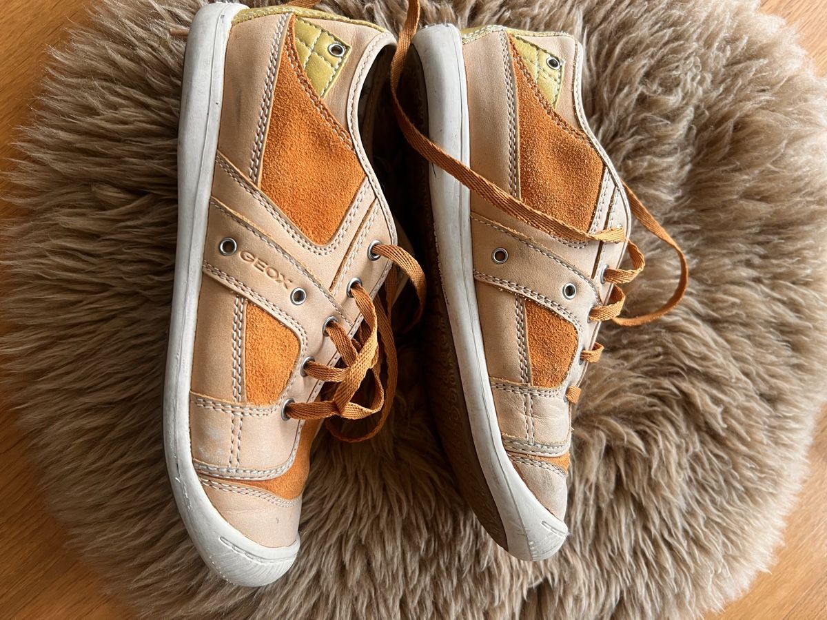 Geox Scarpe per ragazzi: Gr. 32 Geox Respira Sneakers – Usato da Baar venduto da mitu 3