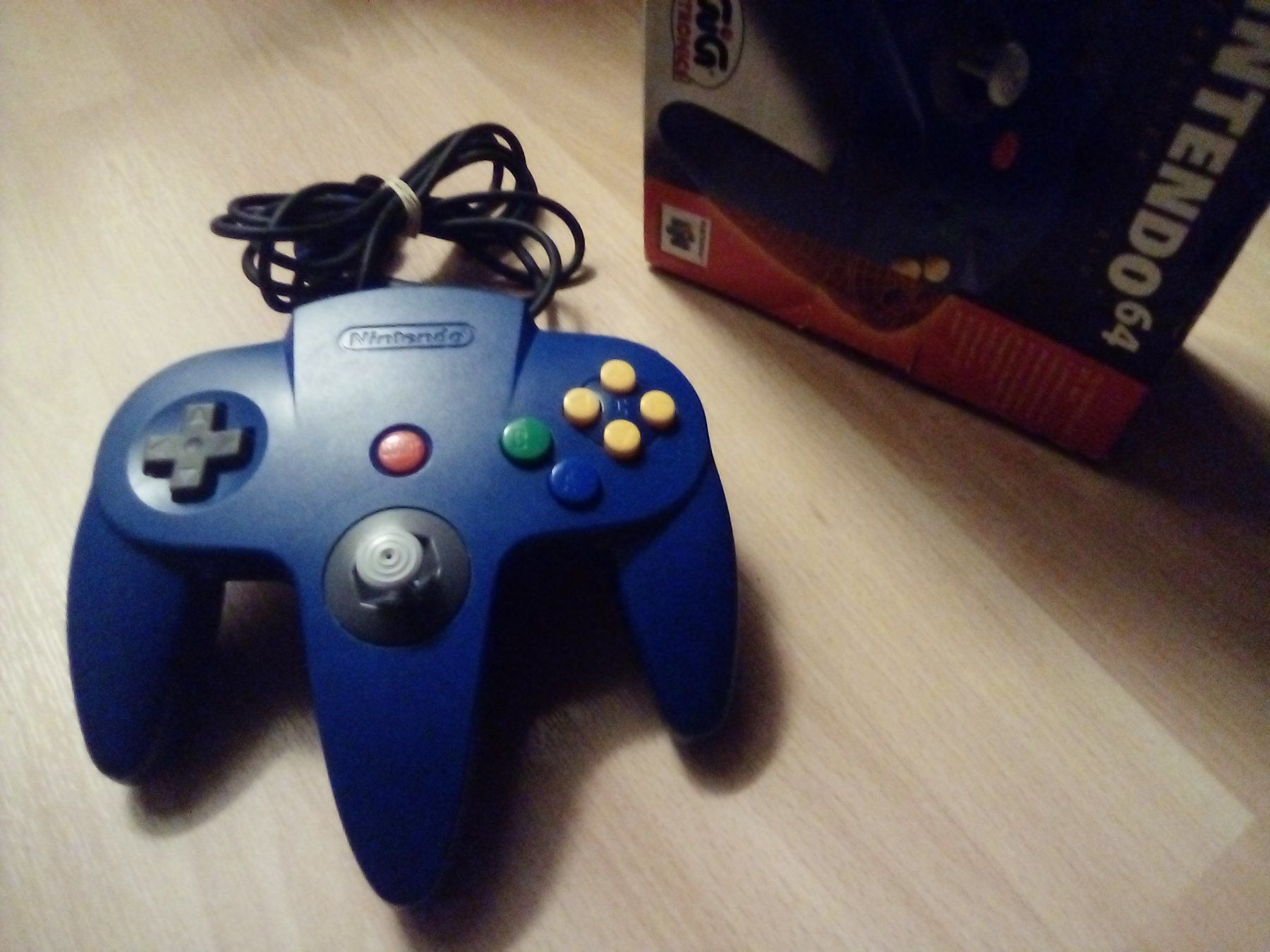 Nintendo Controller: Originaler Nintendo 64 Controller Blau mit OVP/CiB – Usato da Winterthur venduto da Colonica