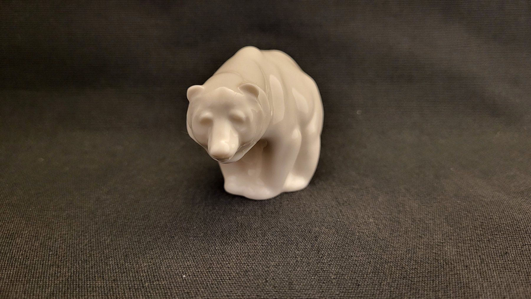 Hutschenreuther Statuette: Porzellan-Eisbär HUTSCHENREUTHER – Usato da Basel venduto da spinne02 1