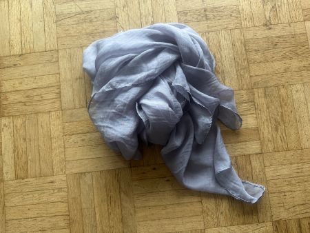 Écharpe soie 100% bleu-gris