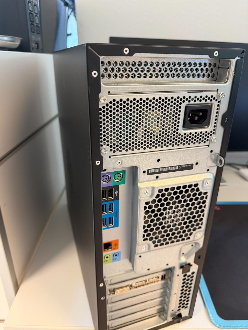 Hewlett Packard PCs: HP Z440 WorkStation – D'occasion à Zizers par Digitag0 5