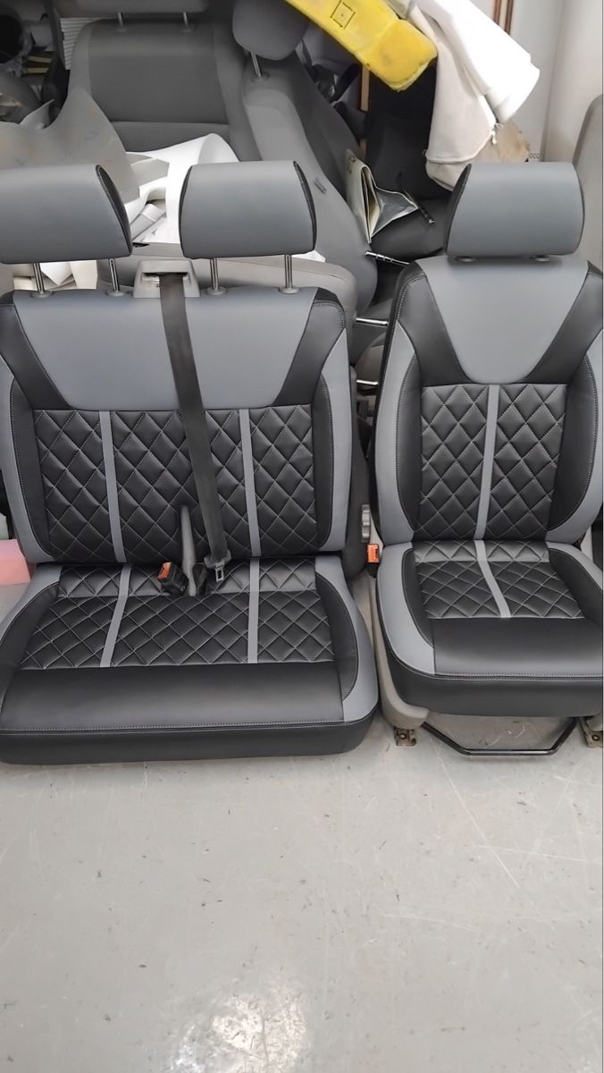VW Tutti pezzi di ricambio auto: VW T5 T6 Sitze  – Usato da Pratteln venduto da BL-Pratteln