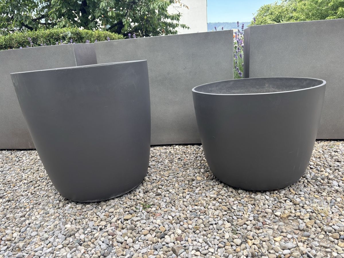 Eternit Pots de fleurs: Planters/Gartentopf Swisspearl Eternit x 2, Anthracite – D'occasion à Erlenbach ZH par verbena_mint 5