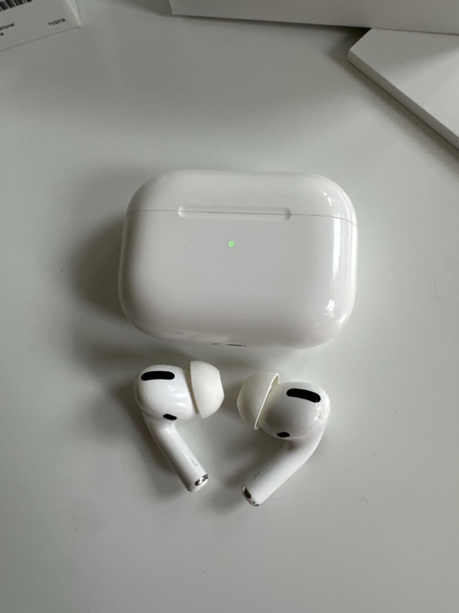 Apple Cuffie: Apple AirPods Pro, 1. Gen. – Usato da Bern venduto da Cherubim 2