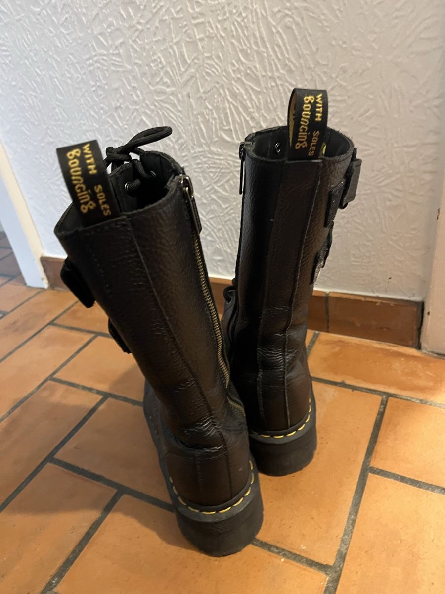 Dr. Martens Scarpe da donna: Dr. Martens Jagger Platform 37 – Usato da Uster venduto da Kalici1 1
