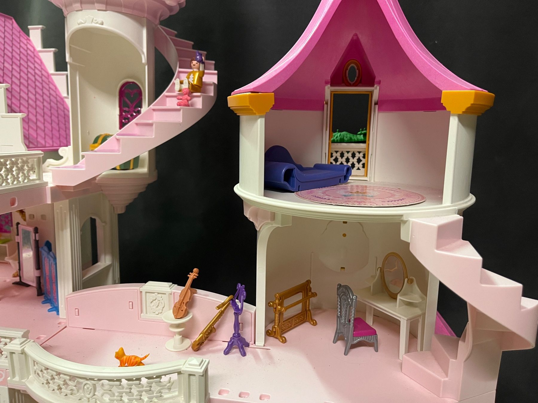 Playmobil Spielzeuge: Playmobil Schloss mit Inventar – Gebraucht aus Rämismühle von schmeelen 4
