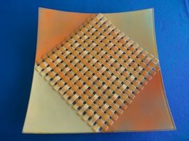 Früchteschale, massiv aus Glas in Gelb und Orange,