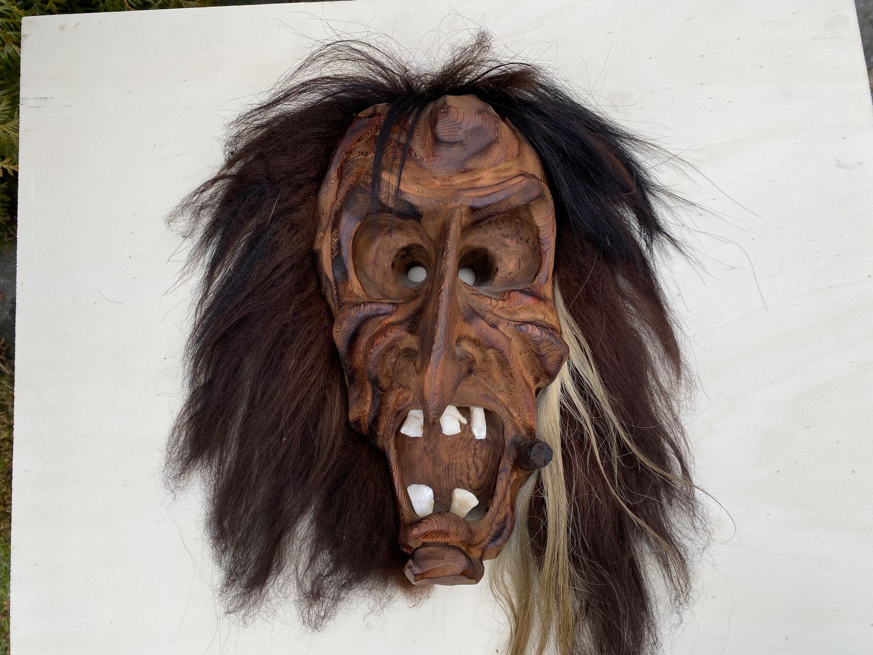 Altro in Antiquarato & Arte: sehr schöne alte Walliser Holzmaske – Usato da Feldbach venduto da Olive1 2