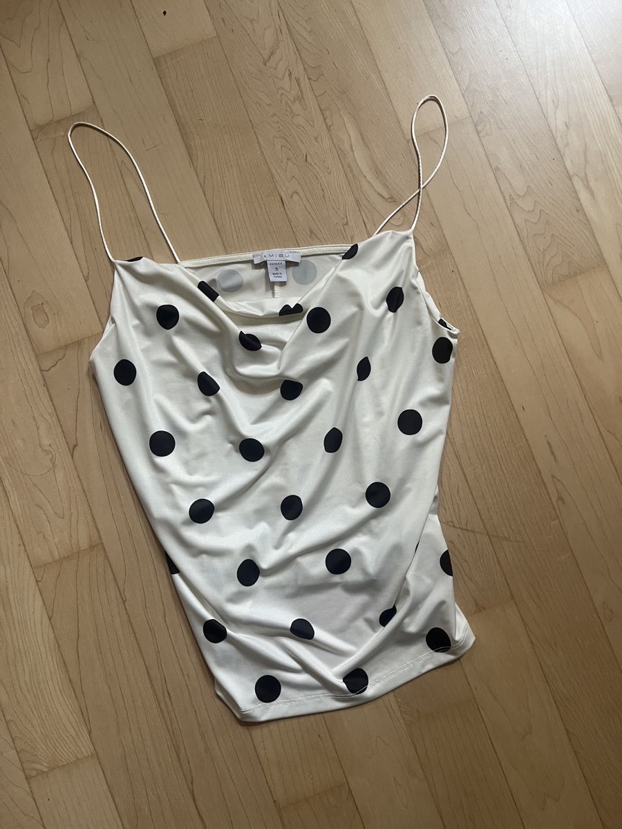 Tops: Top mit Polka Dots Grösse S neuwertig – Gebraucht aus Luzern von seaside_anchor