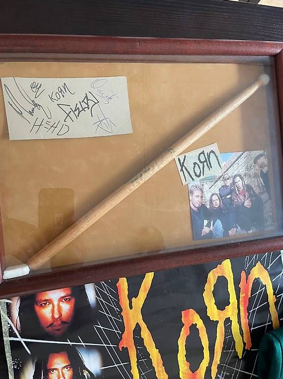 Adidas Pantaloni: Objet du groupe korn – Usato da le locle venduto da caryl 3