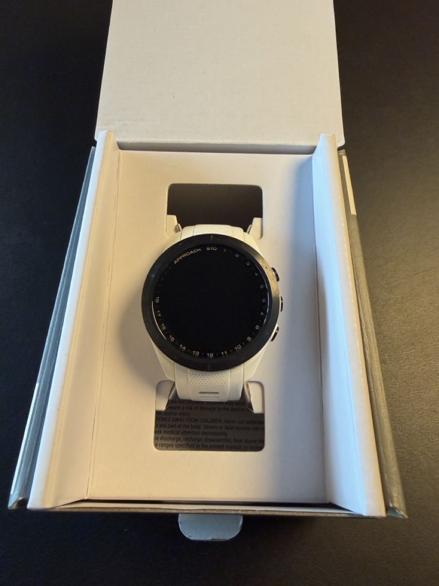 Garmin Smartwatch: Garmin s70 golf watch 42mm – D'occasion à Uttigen par RyanM 1