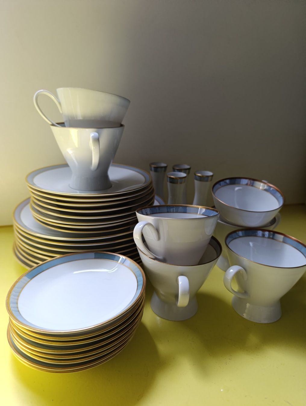 Rosenthal Set di piatti: Kaffeeservice Rosenthal – Usato da zofingen venduto da Blume14