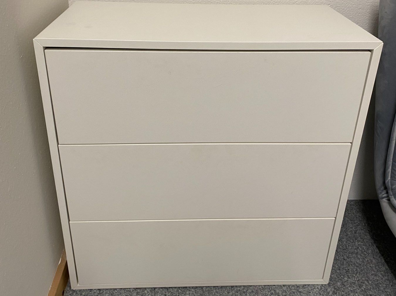 Ikea Commodes: Schrank mit Schubladen – D'occasion à St. Gallen par art_pn78