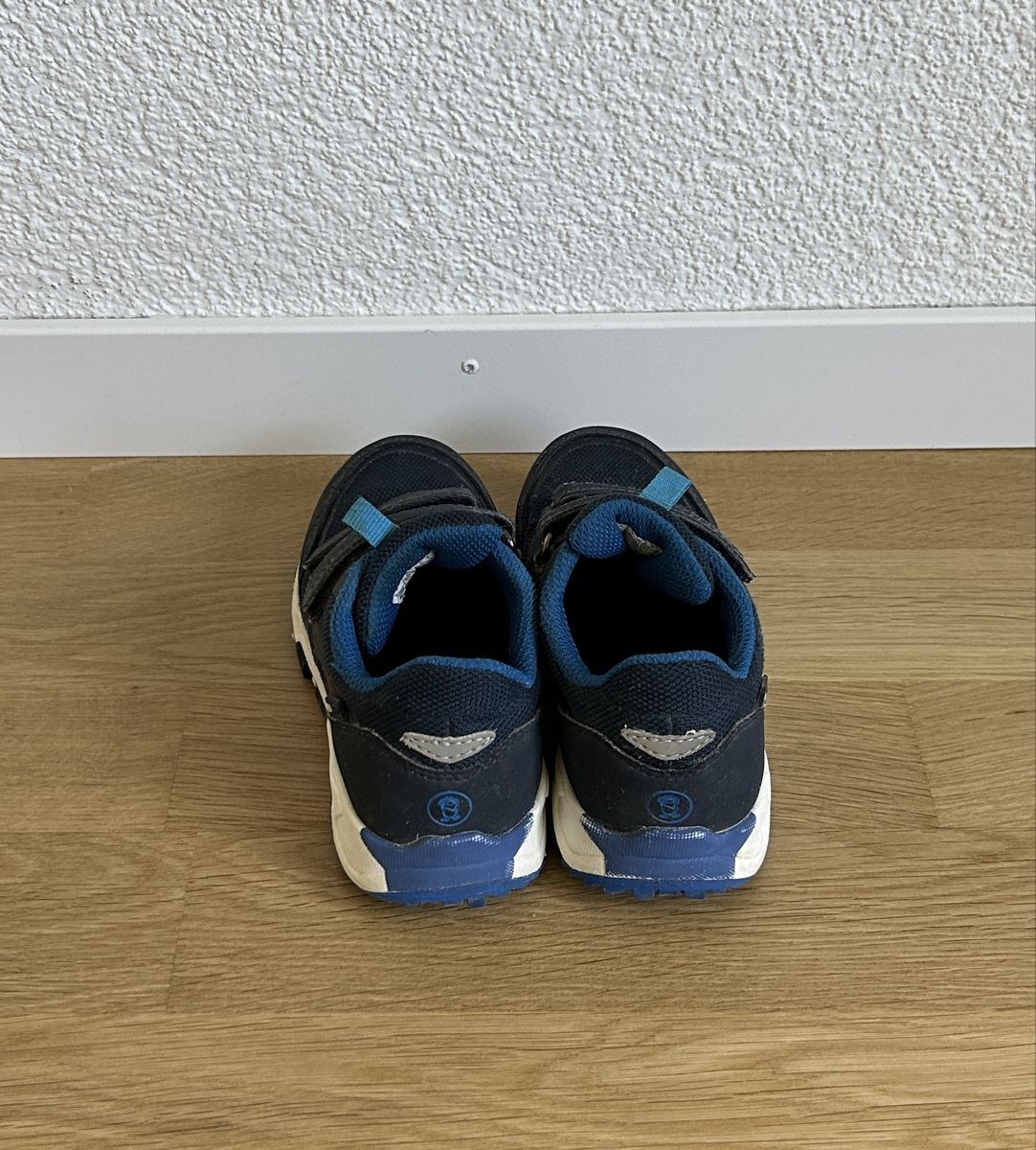 Scarpe per ragazzi: Baskets enfant bleues, scratch, taille 28, Trollkids – Usato da St-Sulpice VD venduto da med_9mc9 2