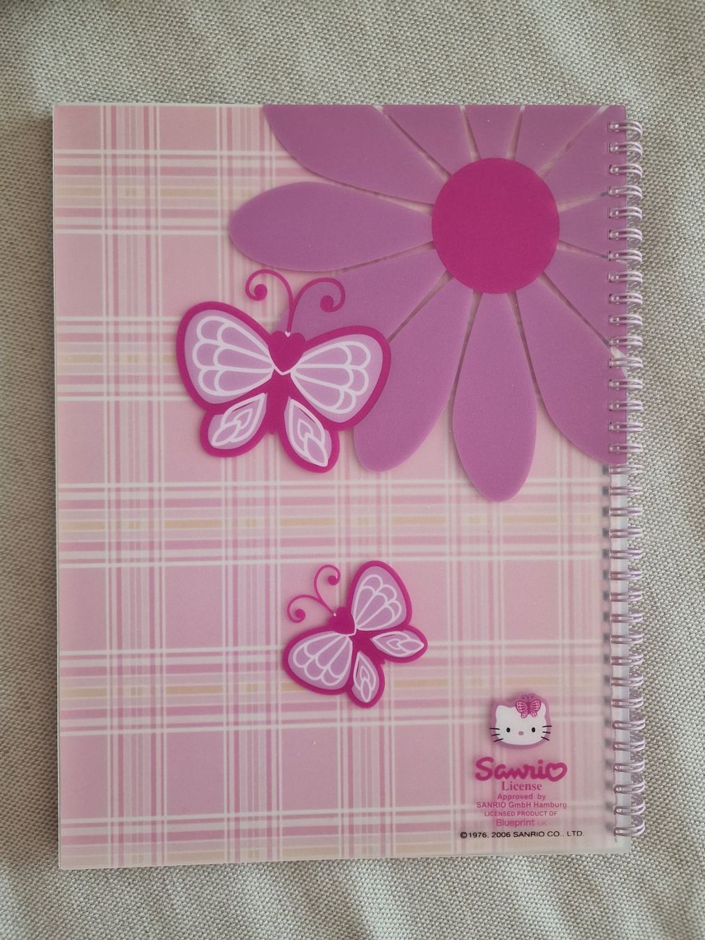 Hello Kitty Blocchi: Ringbuch Hello Kitty A4 neu – Nuovo e nell'imballaggio originale da Zürich venduto da Pemberleys 1