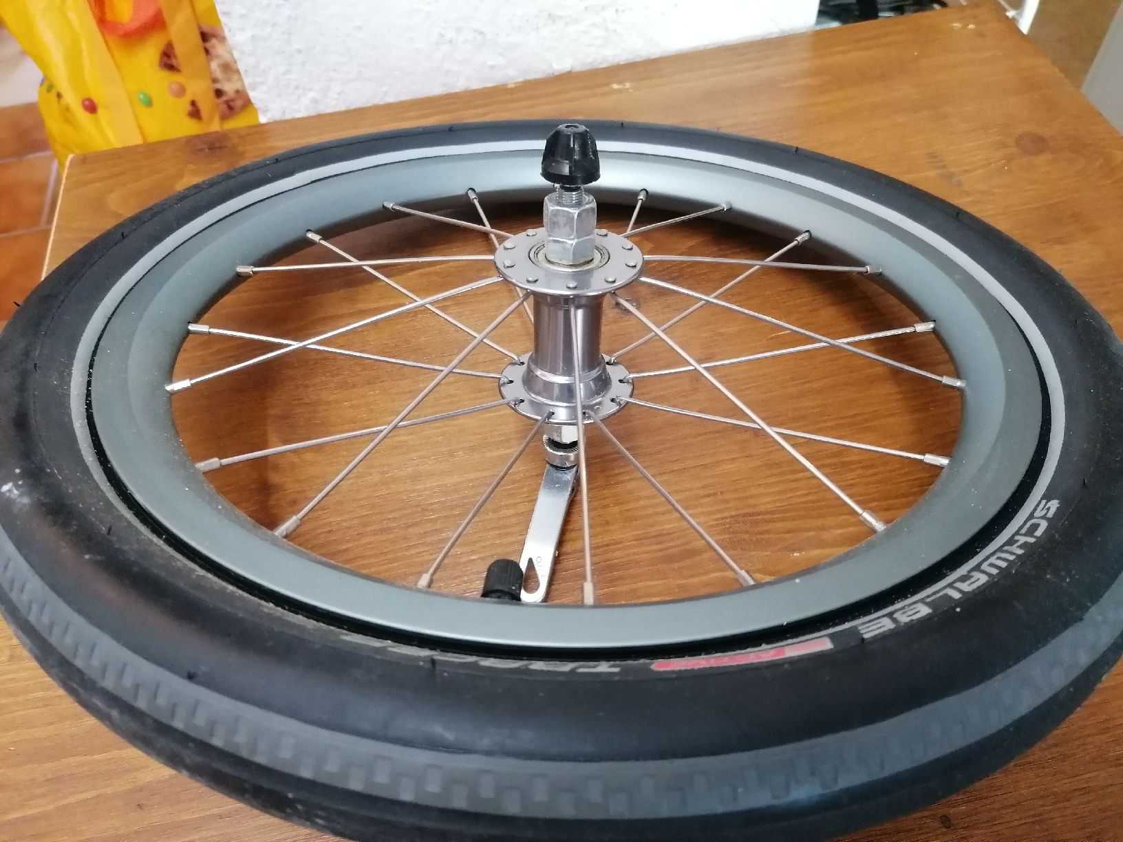 Pneumatici & Ruote complete: Thule Chariot CX2 Jogging Kit – Nuovo (secondo la descrizione) da Cadro venduto da AndreaDelMarum 3