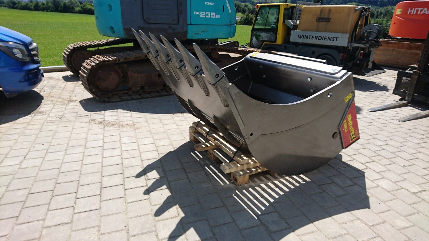 Escavatori: Hydraulische Siebschaufel für Bagger – Nuovo e nell'imballaggio originale da Beckenried venduto da 2D-BauAG 4