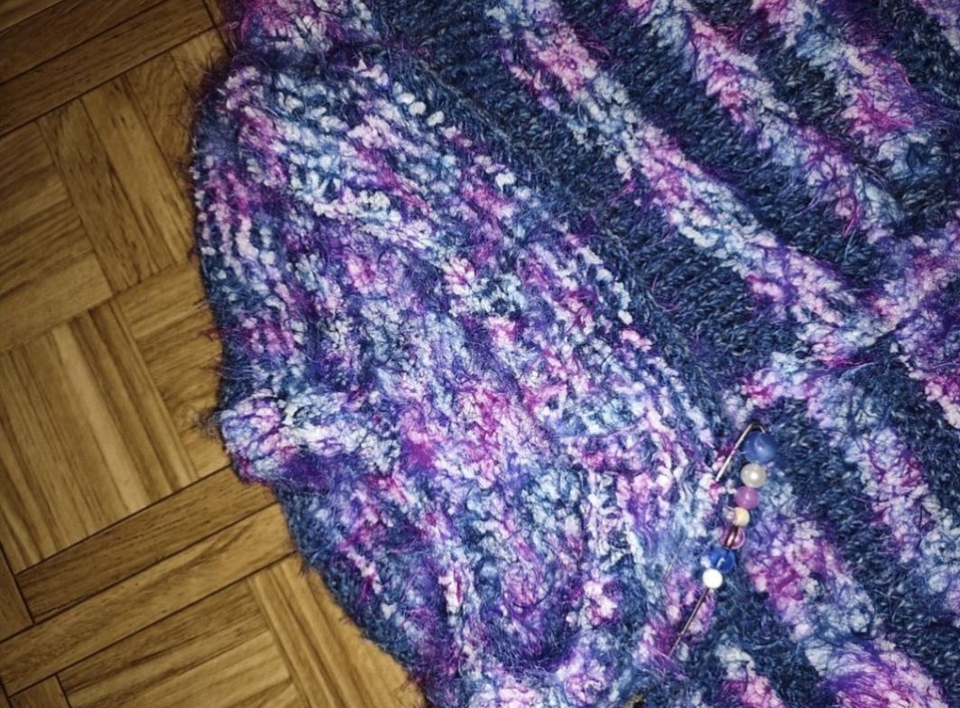 Maglioni & Felpe: Handgemachter Strickpullover (Damen)  – Nuovo e nell'imballaggio originale da Basel venduto da ual_dnt2 4