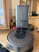 iRobot Roomba Saugroboter mit Absaugstation gebraucht
