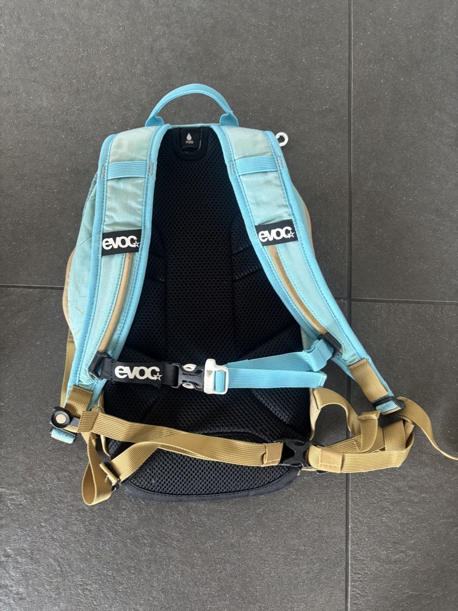 Evoc Sacs & sacs à dos: Evoc Joyride 4 Kinder Bike Rucksack – D'occasion à Riedholz par Elch121 1