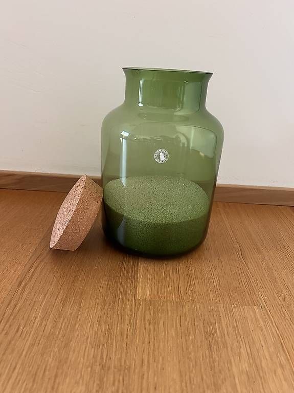 Tutte le decorazioni: Grüne Vase aus Glas mit Sand – Usato da Zürich venduto da mil_27cq 1