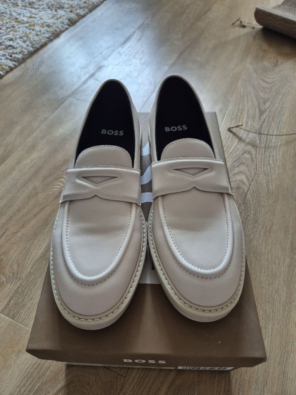 Hugo Boss Scarpe da donna: Boss Moccasins – Nuovo e nell'imballaggio originale da Bern venduto da des_7cqy