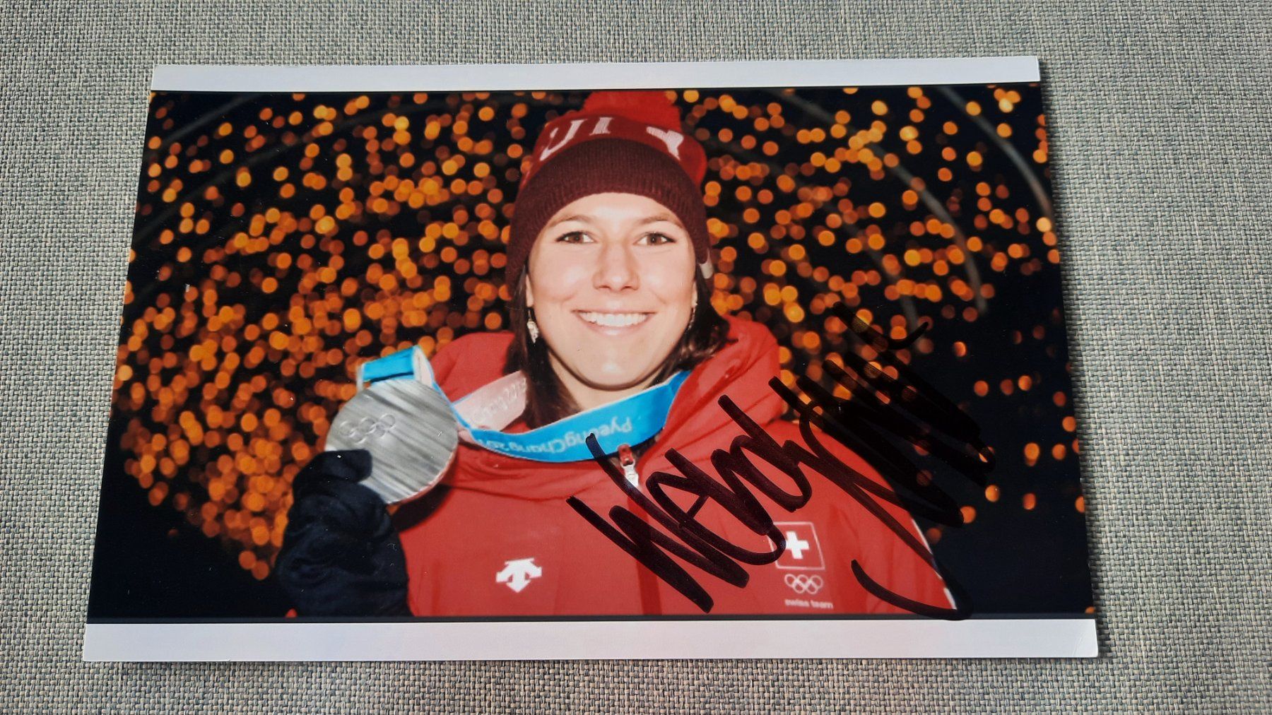 Autografi: Autogramm Wendy Holdener – Usato da Schmerikon venduto da Olympia04