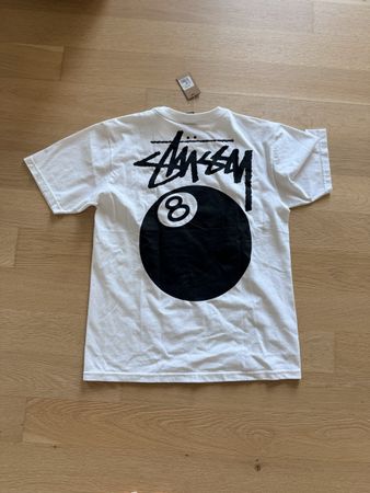 T-Shirt Stüssy 8 Ball Tee S neu mit Etikett Stussy Shirt wei
